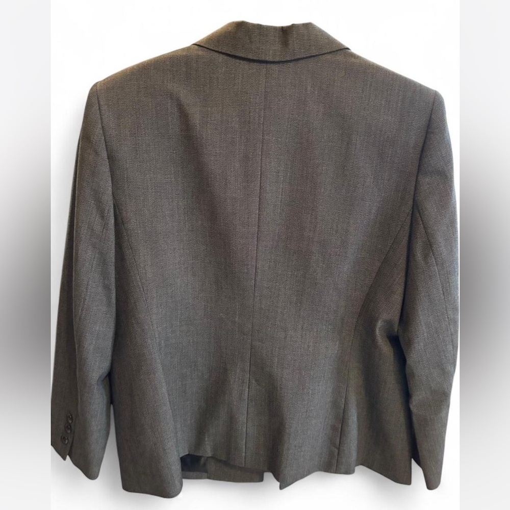 Kasper Women's Classic Gray Blazer - Picture 5 of 5